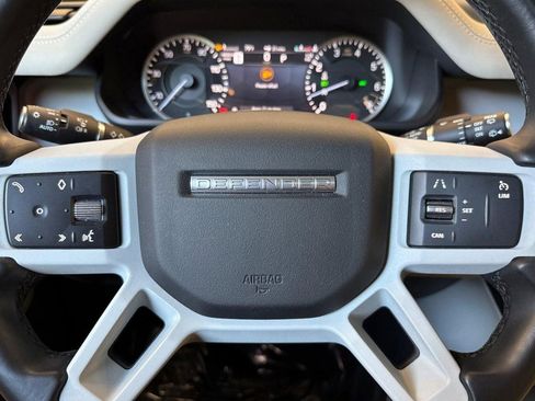 Used 2023 Land Rover Defender 110 SE AWD/4WD image 16