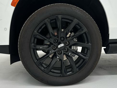 Used 2024 Cadillac Escalade ESV Sport w/ LPO, ONYX Package image 9