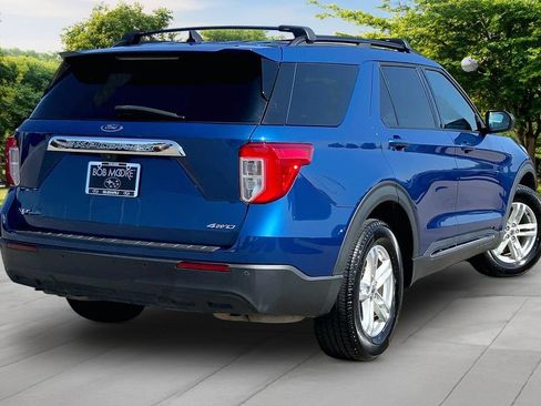 Used 2021 Ford Explorer XLT AWD/4WD image 6