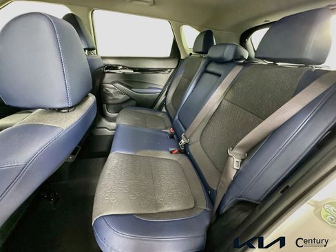 Used 2025 Kia Seltos S image 23