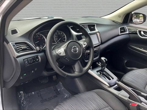 Used 2019 Nissan Sentra SV FWD image 16