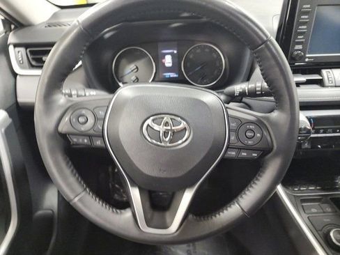 Used 2022 Toyota RAV4 XLE Premium image 26