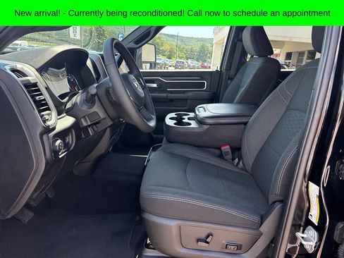 Used 2026 RAM 2500 Big Horn AWD/4WD image 9