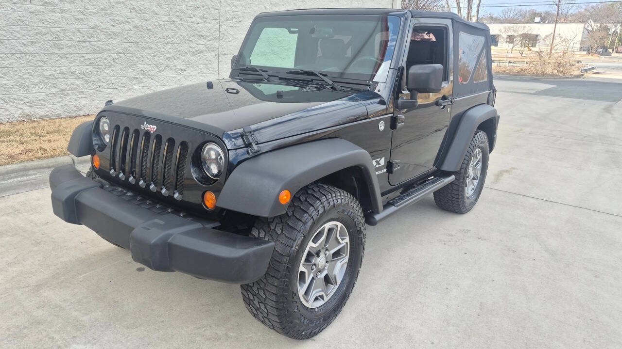 Used 2009 Jeep Wrangler X w/ Black Appearance Group AWD/4WD image 3