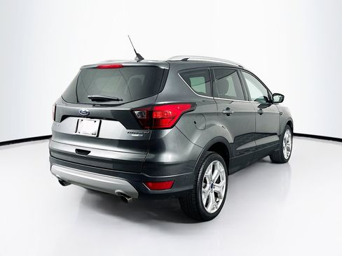 Used 2019 Ford Escape Titanium image 9