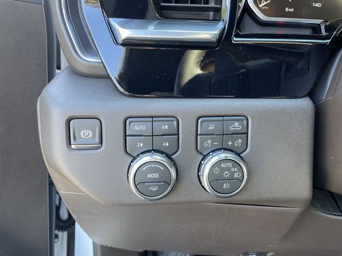 New 2026 GMC Sierra 1500 SLT w/ SLT Premium Plus Package image 46