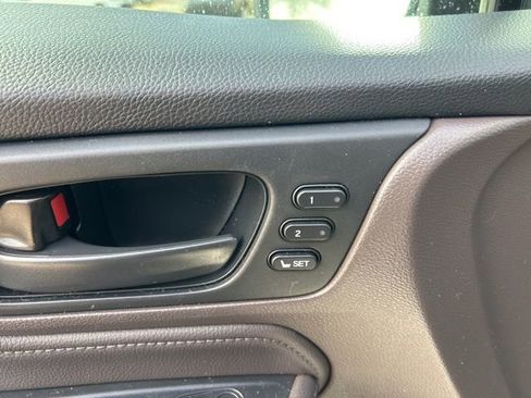 Used 2020 Honda Odyssey Touring image 17