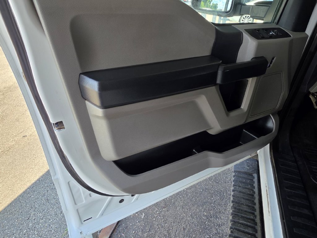 Used 2022 Ford F250 XL w/ Power Equipment Group AWD/4WD image 30
