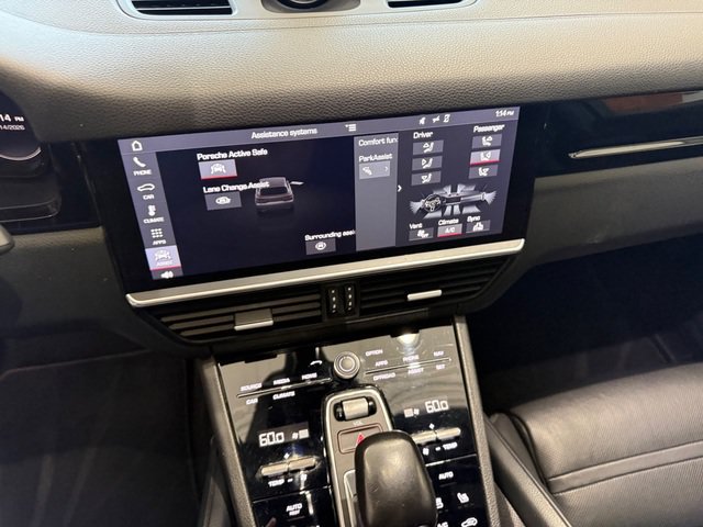 Used 2019 Porsche Cayenne AWD/4WD image 18