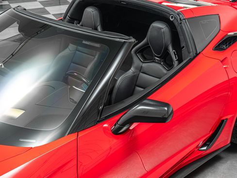 Used 2019 Chevrolet Corvette ZR1 RWD image 35