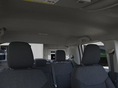 New 2025 Ford Maverick XL image 12