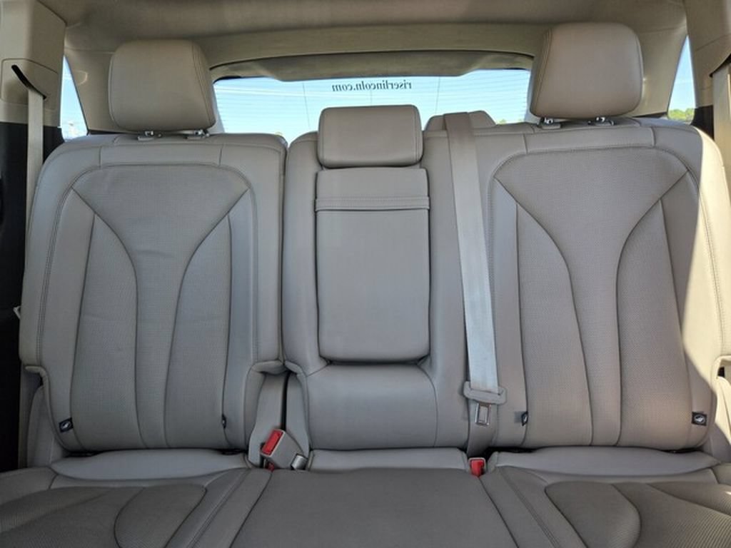 Used 2022 Lincoln Nautilus Reserve w/ Equipment Group 202A AWD/4WD image 12