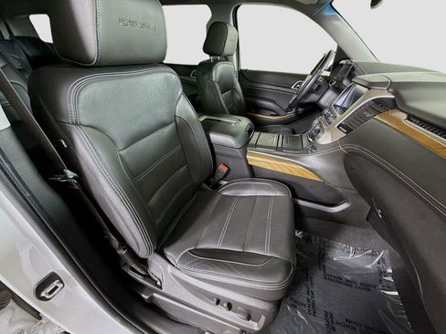 Used 2020 GMC Yukon XL Denali w/ Denali Ultimate Package image 31