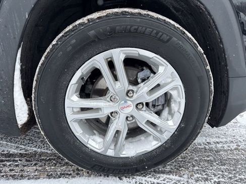 Used 2023 GMC Terrain SLE image 30