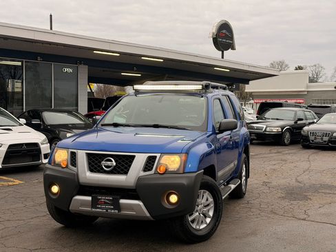 Used 2015 Nissan Xterra S w/ Value Package image 1