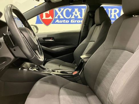 Used 2019 Toyota Corolla SE image 18
