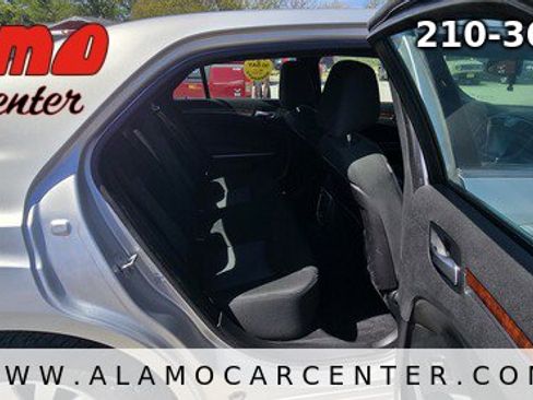 Used 2012 Chrysler 300 image 19