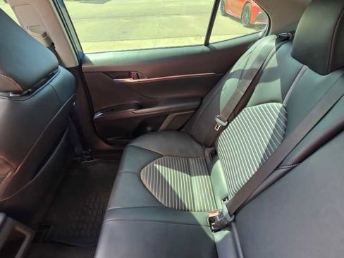 Used 2024 Toyota Camry SE w/ Convenience Package image 18