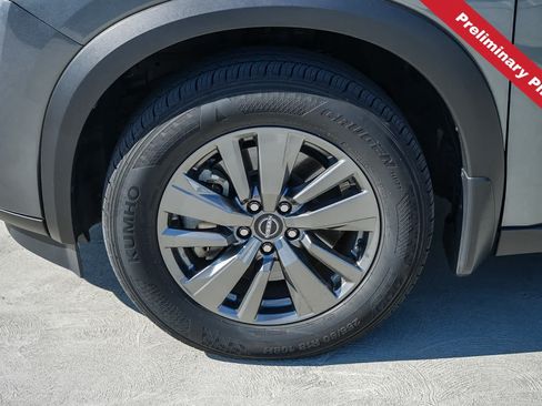 Used 2022 Nissan Pathfinder SV w/ SV Black Package FWD image 11