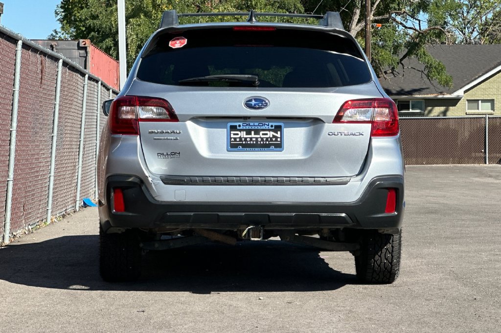 Used 2018 Subaru Outback 2.5i Premium AWD/4WD image 8