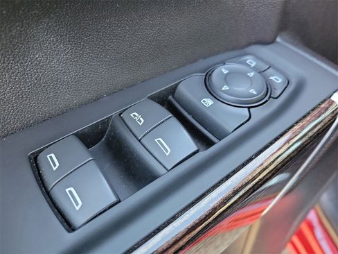 Used 2021 GMC Sierra 1500 SLE w/ X31 Off-Road Package image 18