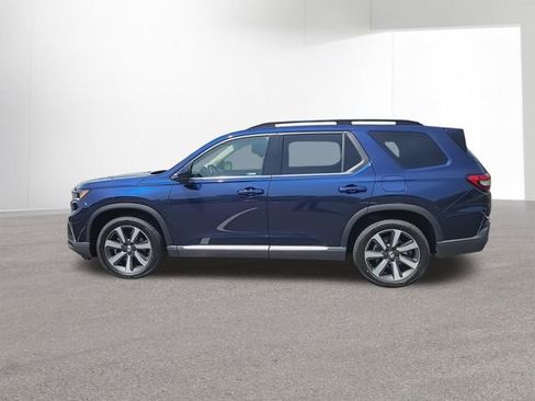 Used 2024 Honda Pilot Touring image 5