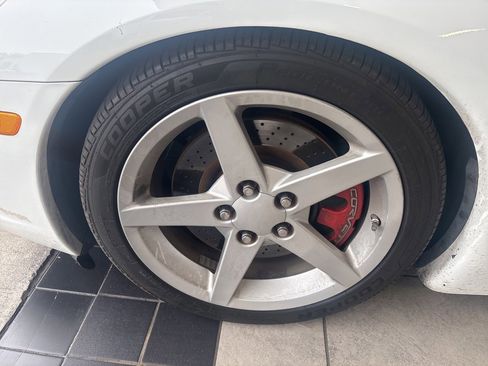 Used 2007 Chevrolet Corvette Coupe w/ Preferred Equipment Group image 8