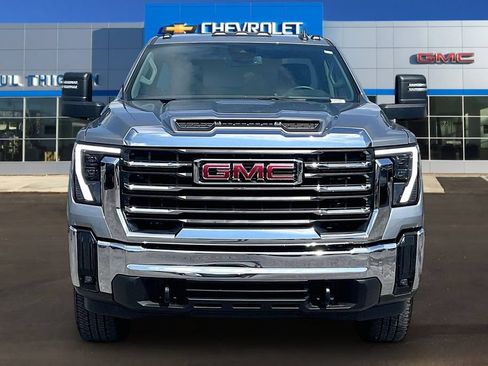 Used 2025 GMC Sierra 2500 SLE AWD/4WD image 2