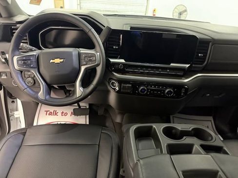 Used 2026 Chevrolet Silverado 1500 LT image 15