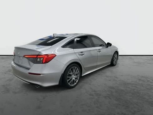 Used 2022 Honda Civic Sport image 4