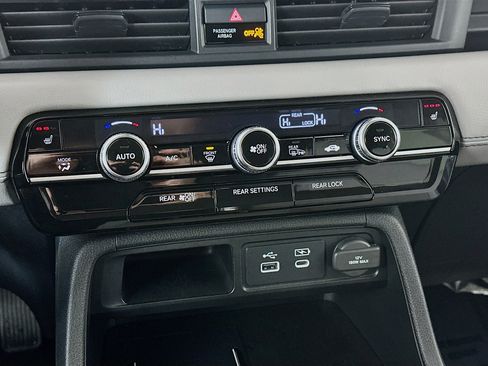 Certified 2025 Honda Pilot EX-L image 15