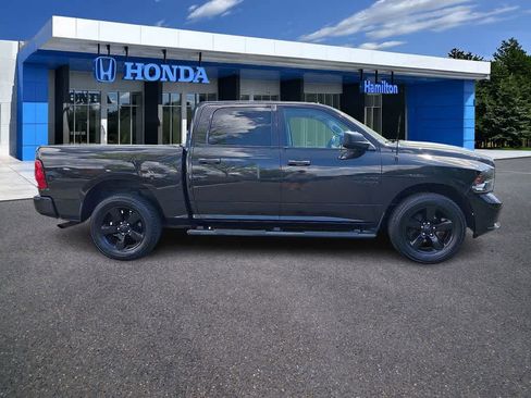 Used 2017 RAM 1500 Express w/ Black Ram 1500 Express Group AWD/4WD image 26