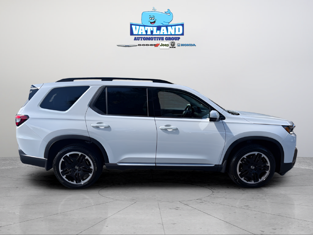 New 2026 Honda Pilot Touring image 6