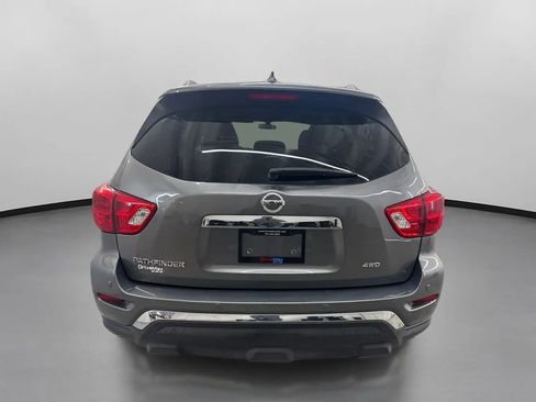 Used 2019 Nissan Pathfinder S AWD/4WD image 8