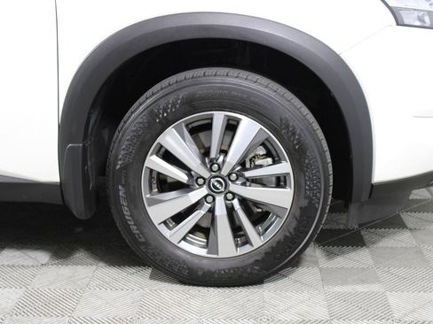 Used 2023 Nissan Pathfinder SL image 15