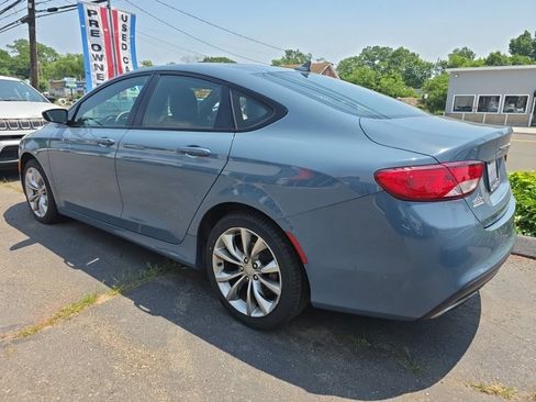 Used 2015 Chrysler 200 S w/ Navigation & Sound Group I FWD image 4