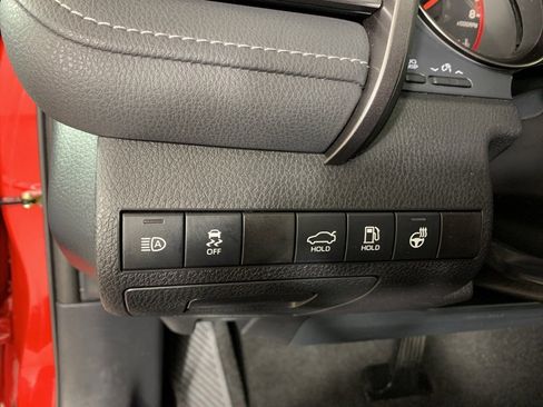 Used 2022 Toyota Camry XSE image 18