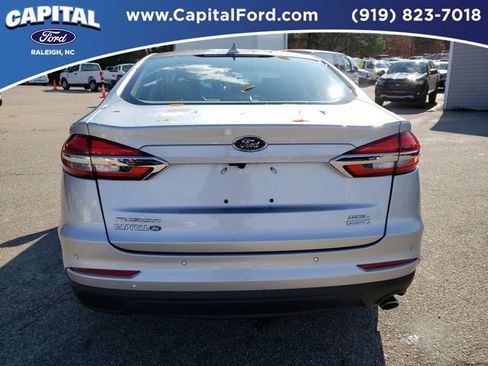 Used 2019 Ford Fusion SEL FWD image 12
