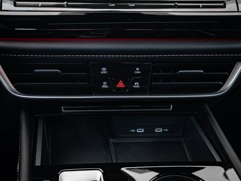 Used 2024 Volkswagen Atlas Cross Sport SEL Premium R-Line image 38