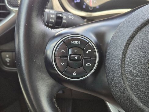 Used 2020 Kia Soul GT-Line FWD image 27