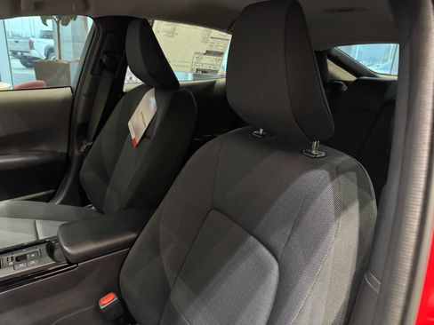 New 2026 Toyota Prius LE image 18