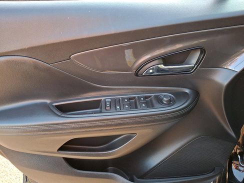 Certified 2019 Buick Encore Preferred FWD image 12