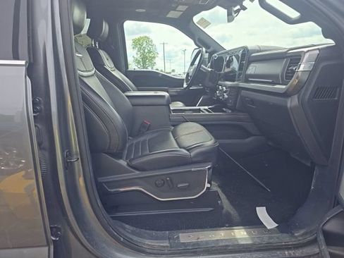 Used 2024 Ford F350 Platinum w/ Tremor Off-Road Package AWD/4WD image 7