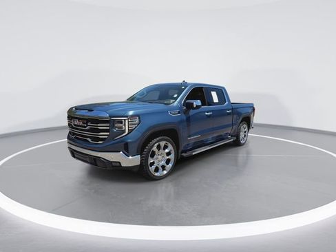 Used 2024 GMC Sierra 1500 SLT w/ SLT Premium Plus Package AWD/4WD image 4