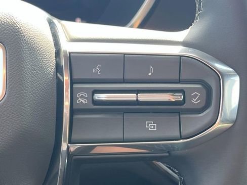 New 2026 GMC Canyon Elevation image 14