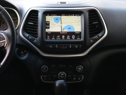 Used 2016 Jeep Cherokee Trailhawk w/ Leather Interior Group image 31