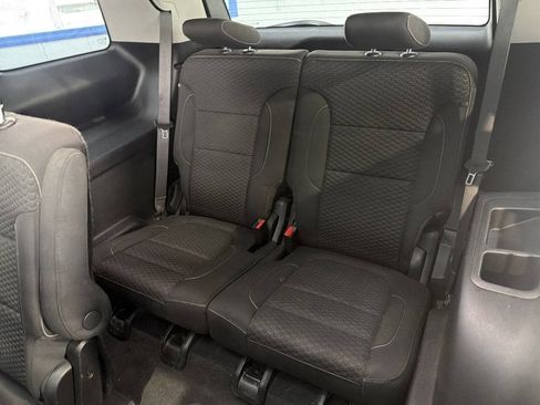 Used 2019 GMC Acadia SLE w/ GMC Pro Grade Package AWD/4WD image 21