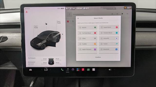Used 2021 Tesla Model Y Long Range AWD/4WD image 33