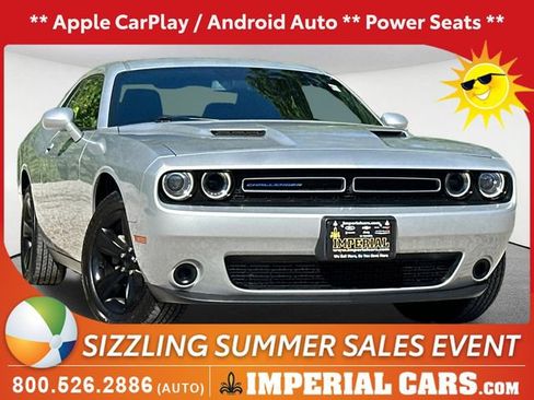 Used 2023 Dodge Challenger SXT RWD image 1