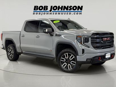 Used 2025 GMC Sierra 1500 AT4 w/ AT4 Premium Package